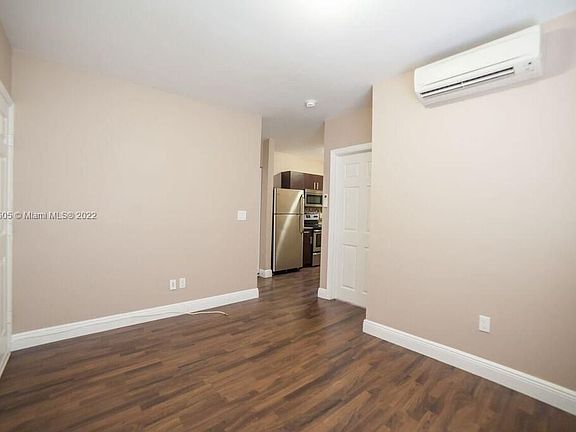 5th image of 1752 NW 1st St #1A