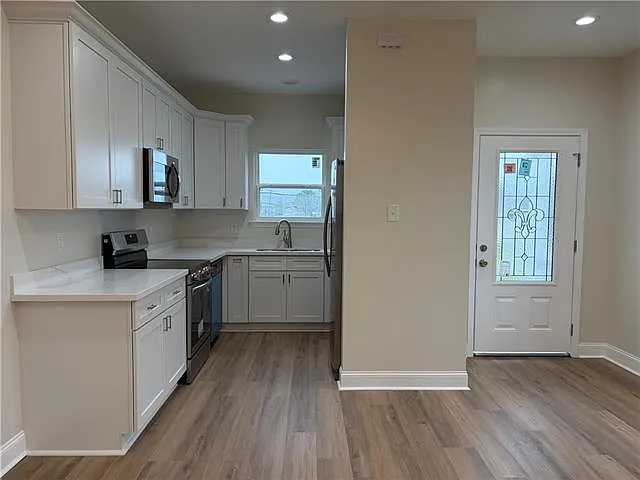 2407 Florence St — Photo 4