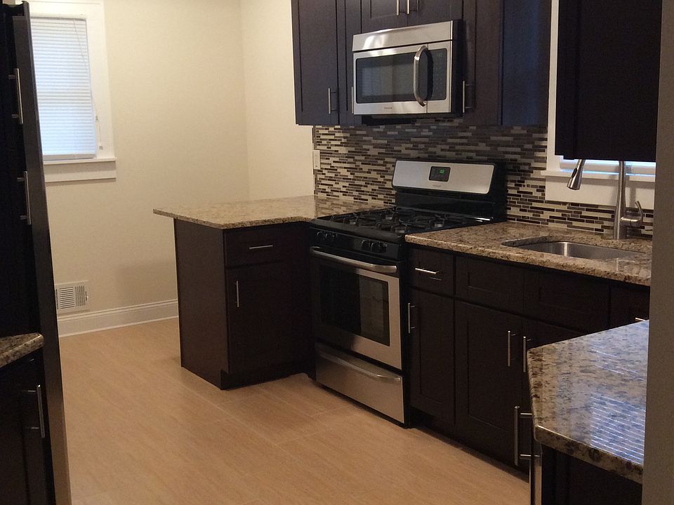 1st image of 86 8th St