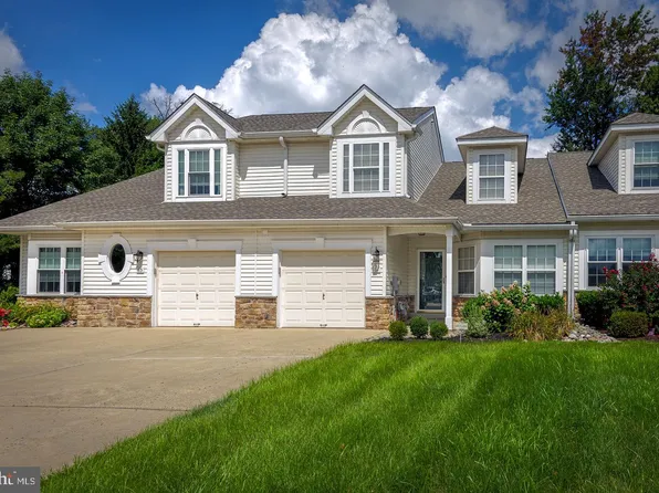 61 Titus Ct, Richboro, PA 18954