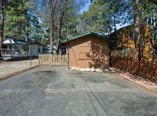 396 Holmes Ln, Sugarloaf, CA 92386