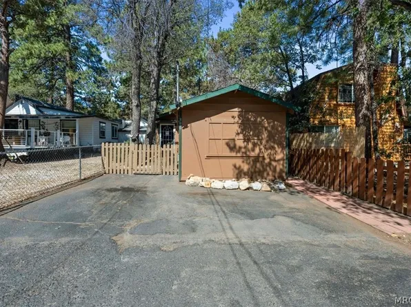 396 Holmes Ln, Sugarloaf, CA 92386