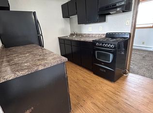 3719 W 9th St, Waterloo, IA 50702