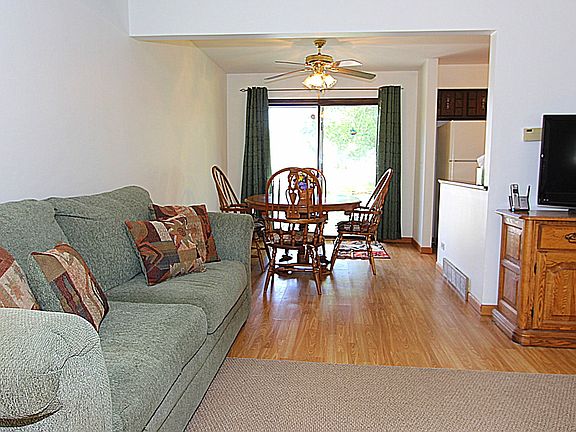4th image of 620 Kenilworth Ave