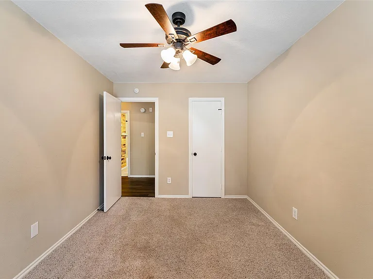 5622 Village Park Dr — Photo 18