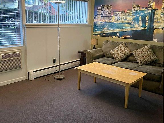 4th image of 204 River St #3B2B