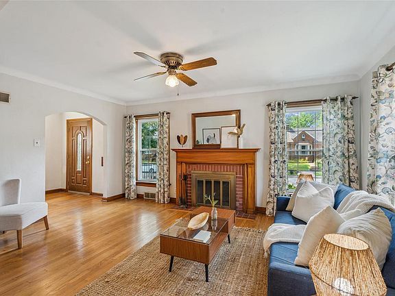 4th image of 6421 Lansdowne Ave