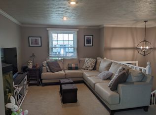 205 Cameron Dr, Cranberry Township, PA 16066
