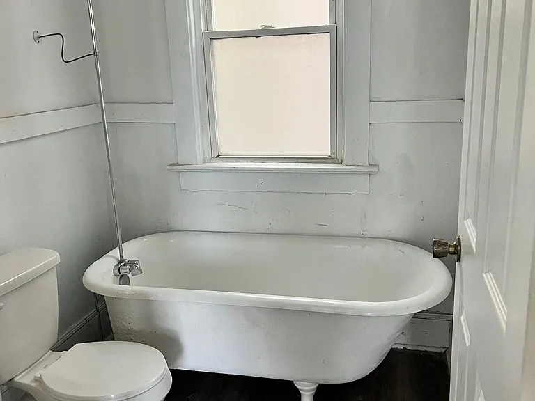 839 E 26th St #1 — Photo 10