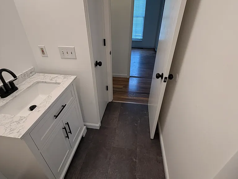 3433 Ipswich Ln — Photo 11