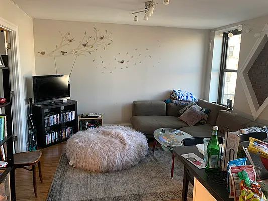 Rented by Carnegie Management Inc | media 17