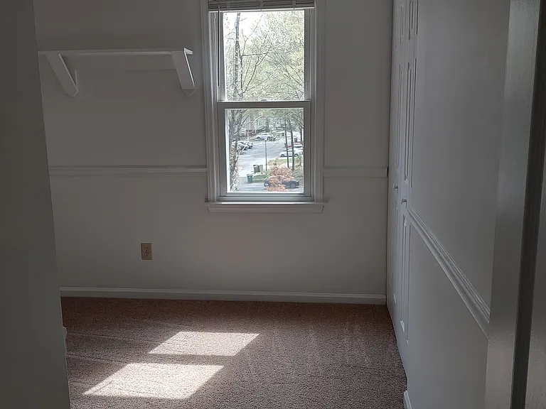 This photo has not been altered in any way: no edits or filters have been applied to try to deceive the viewer by having the room appear larger or brighter than it actually is.