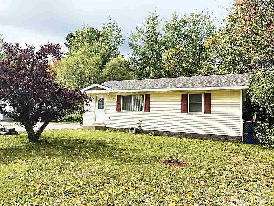 1st image of 2045 Wilkinson Ave