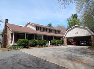 304 Eastover Dr, North Wilkesboro, NC 28659