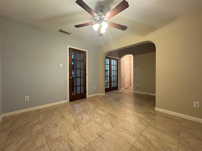 2515 Ember Canyon Ln — Photo 4