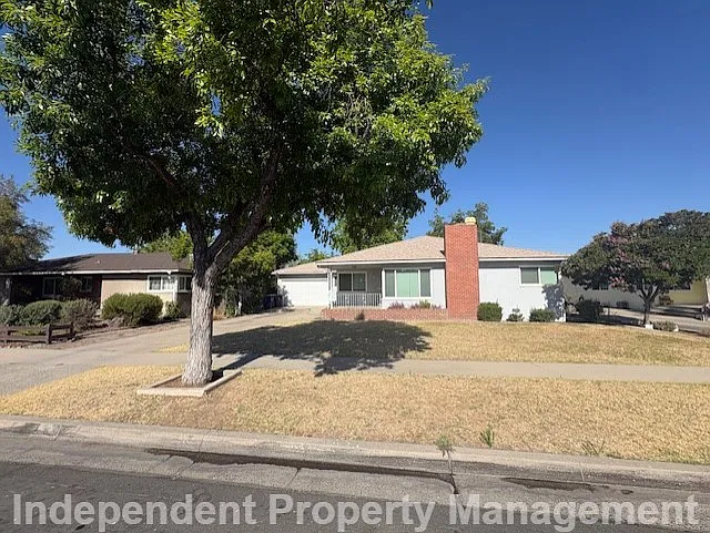 3431 N Callisch St — Photo 2