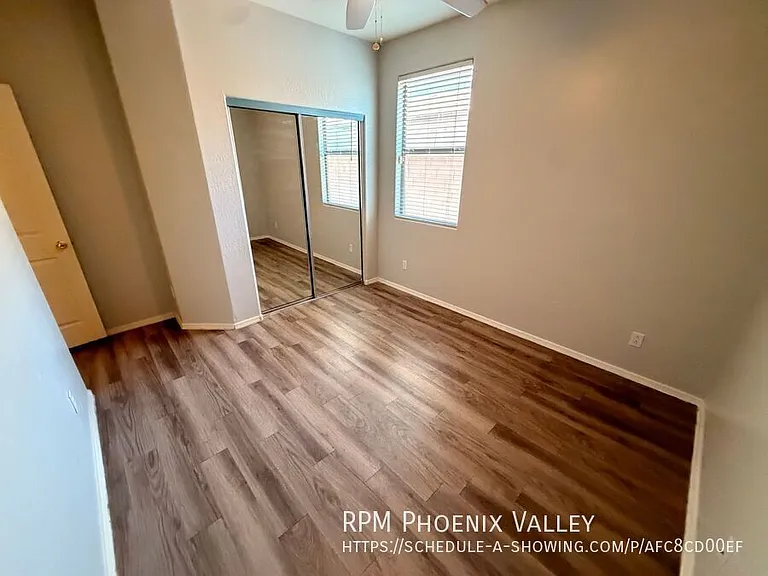17057 W Manchester Dr — Photo 20