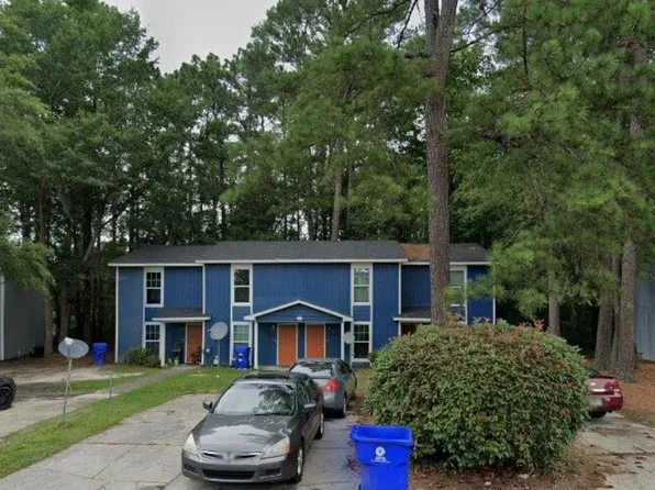 5864-5870 Aftonshire Dr, Fayetteville, NC 28304