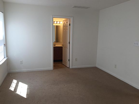 3rd image of 10936 Bellflower Ct
