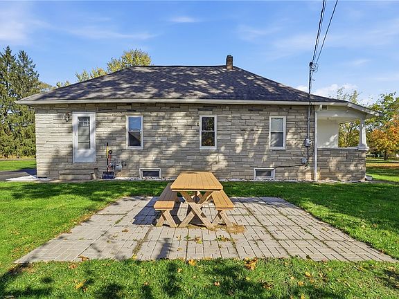 3rd image of 80 Mill Ln