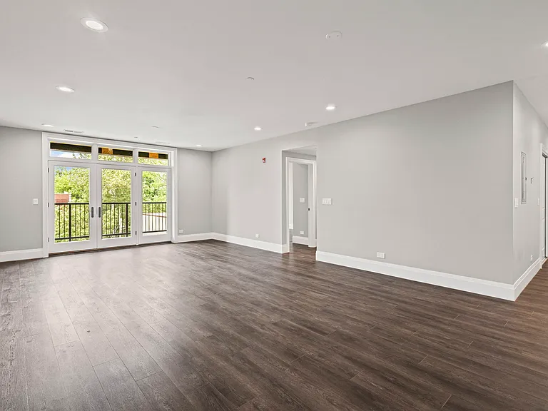 1036 Lake St #2N — Photo 5