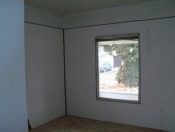 5th image of 118 Green St