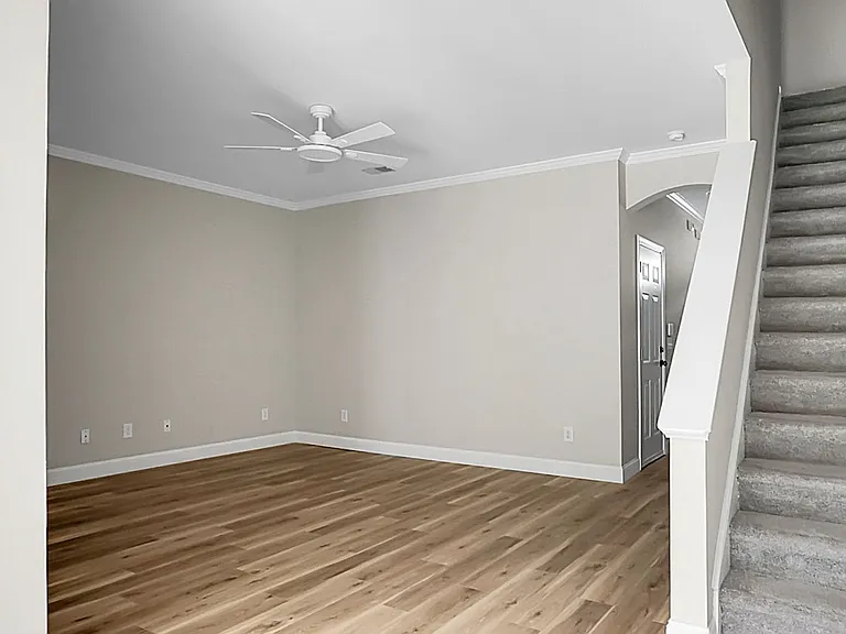 102 Lamplighter Ln — Photo 15