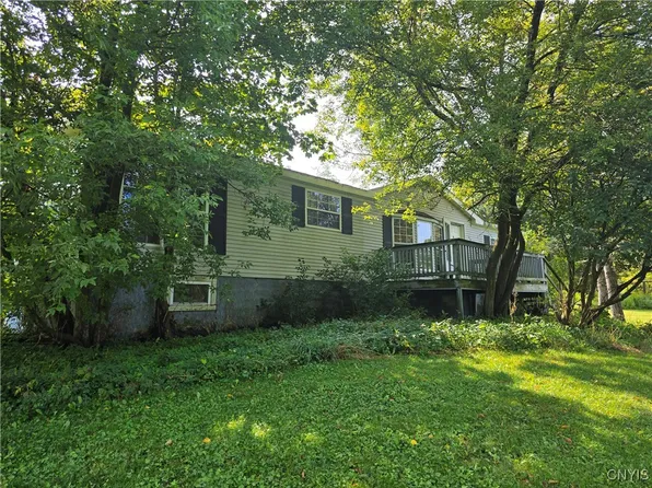 4228 E Lake Rd, Hamilton, NY 13346