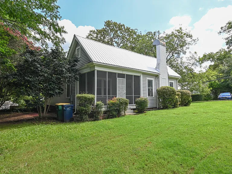 1095 Oconee St — Photo 5