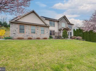 20 Winding Brook Dr, Sinking Spring, PA 19608
