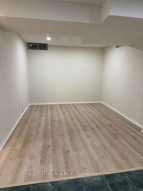 2 bed, $1,600 — Photo 4