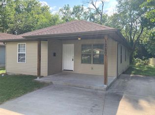 1217 S Crutcher Ave, Springfield, MO 65804
