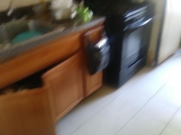 4th image of 1323 Morrison Ave #2