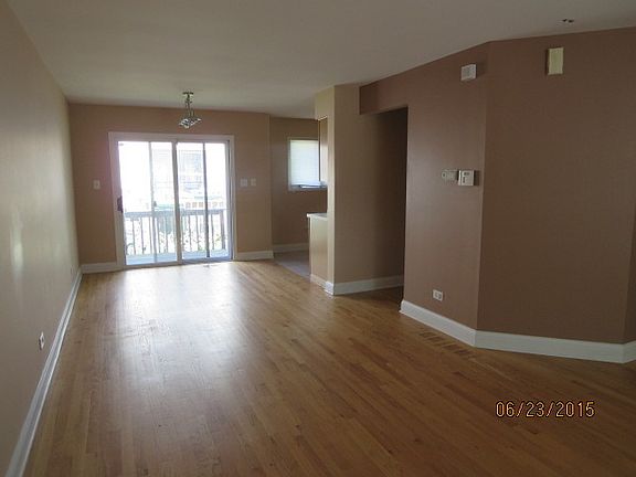 4th image of 2300 N Nagle Ave