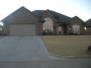 508 Cougar Ln, Enid, OK 73703