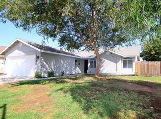 5726 W Acacia Ave, Fresno, CA