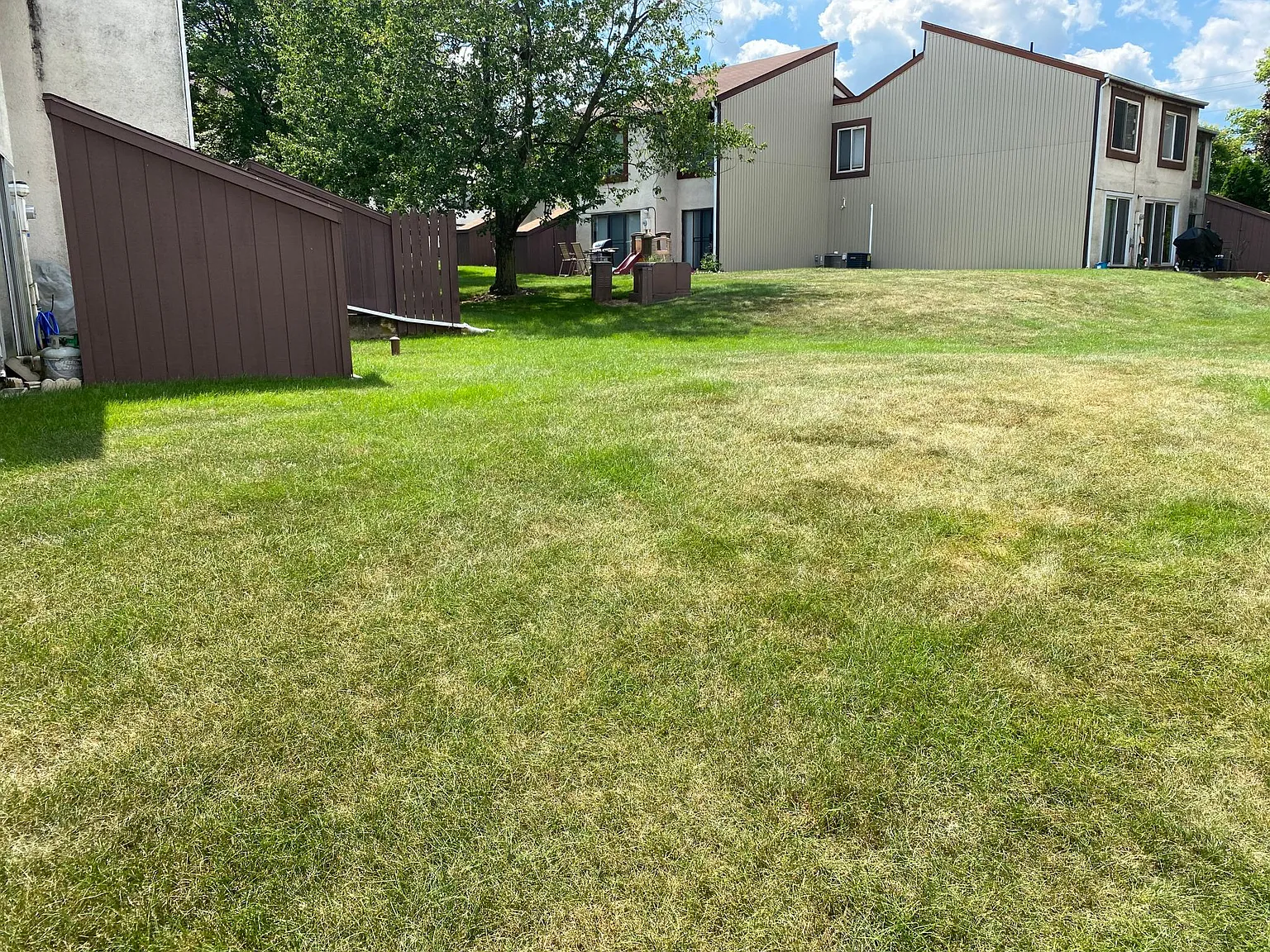 11 Weymouth Ct — Photo 2