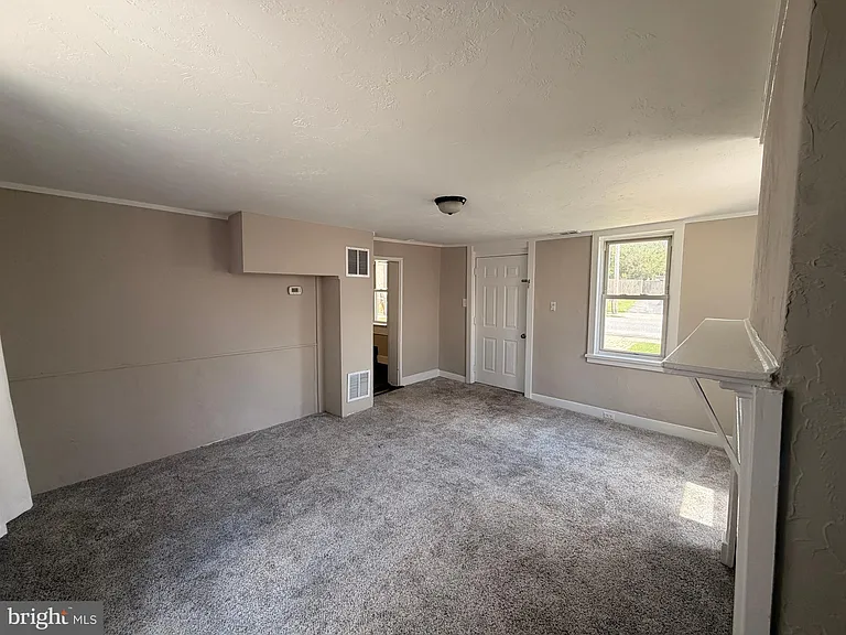 15 W Frederick St #A — Photo 8