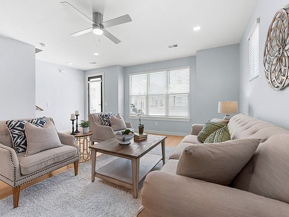 3rd image of 702 Laura Ward Pl