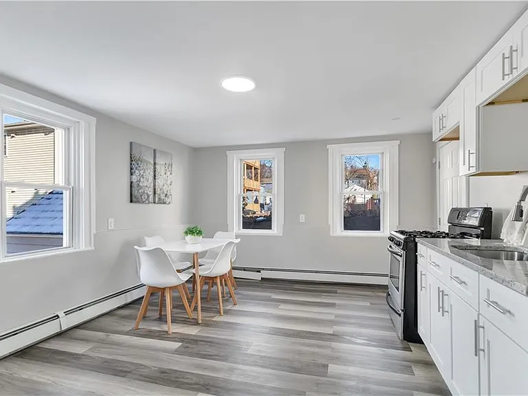 43 Jenkins St #1 — Photo 3