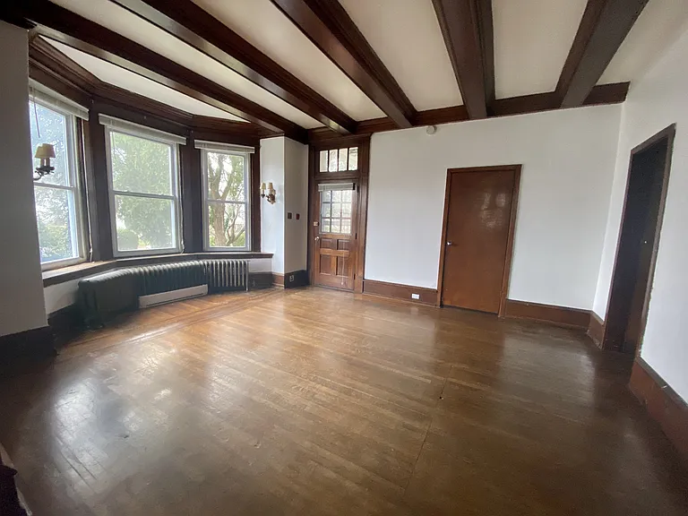 5606 Ridge Avenue — Photo 12