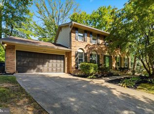 4706 Pinecrest Ct, Dumfries, VA 22025