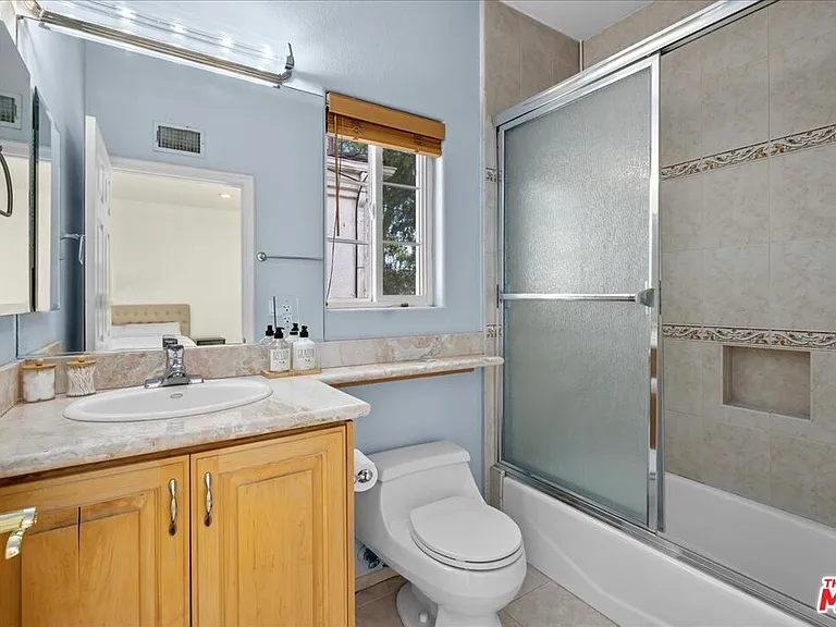 5029 Lemona Ave — Photo 46