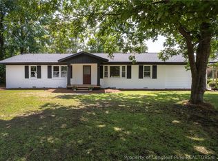 1928 Shaw Mill Rd, Saint Pauls, NC 28384