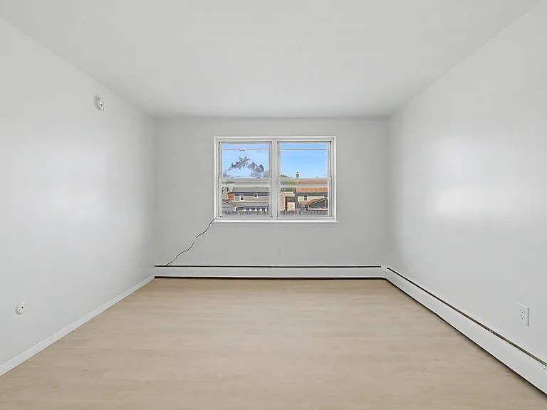 21A3B Spring St #B3 — Photo 16
