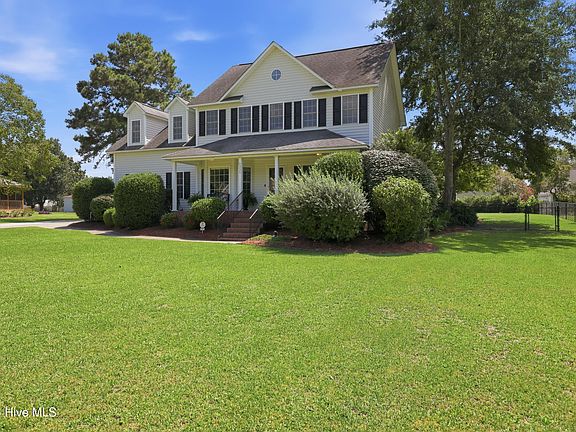 5th image of 1331 Hemlock Drive