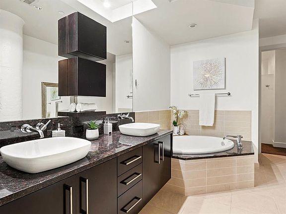 5th image of 2600 W 7th St APT 2648