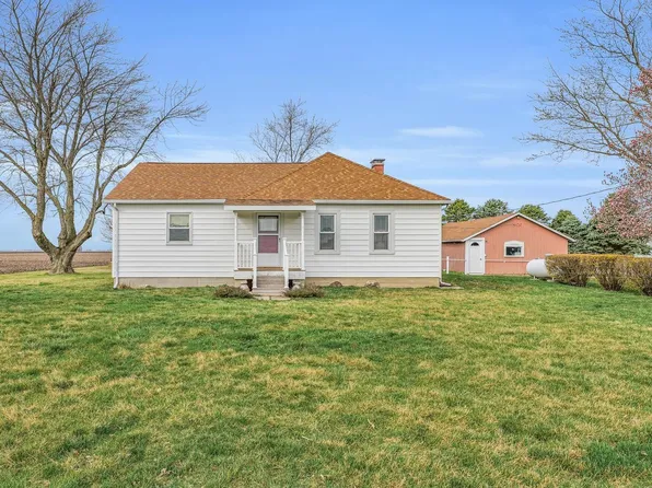 623 County Road 100 E, Ivesdale, IL 61851