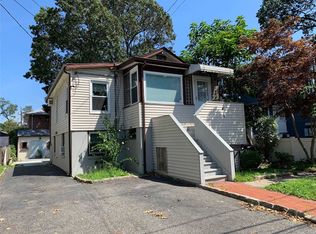 44 Graywood Rd FLOOR 2, Pt Washington, NY 11050