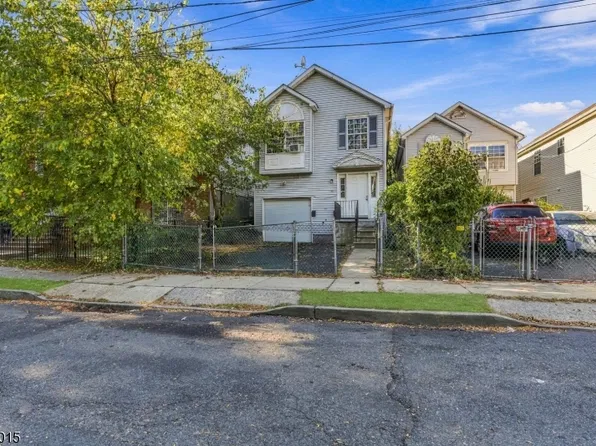 51 Demarest St, Newark City, NJ 07112